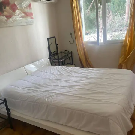 Apartment 3 Pieces 300m De La
